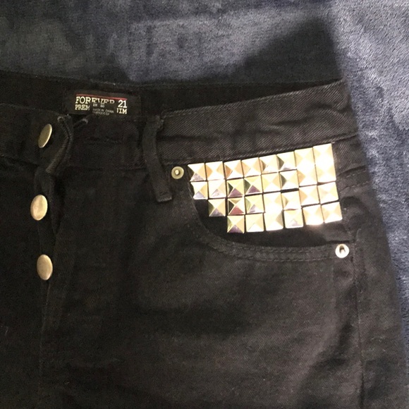 Studded Fray Denim Jean High Waisted Shorts - Picture 2 of 3
